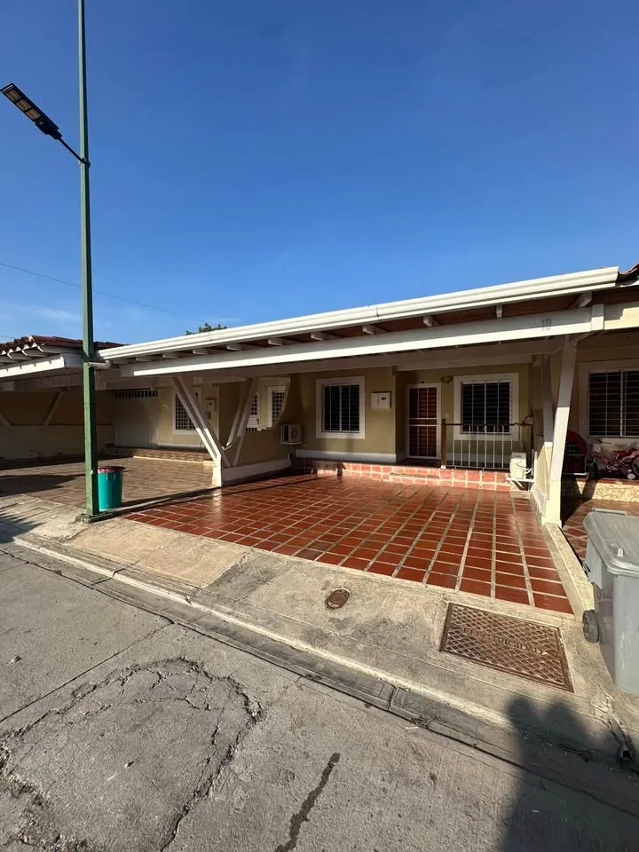 Casa en Roca Nostra I, La Ribereña — foto 1